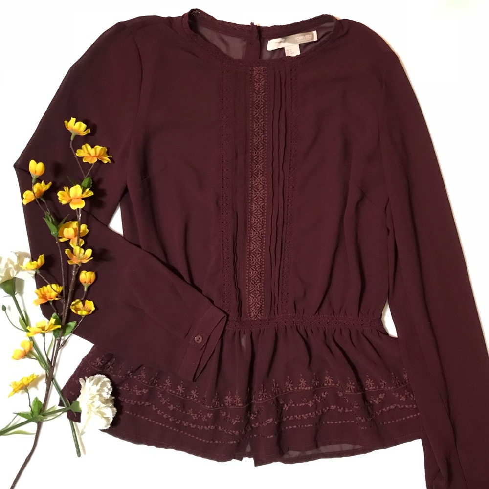 🎉🎉😊 Host Pick 🎉🎉 Forever 21 Sheer Lace Blouse